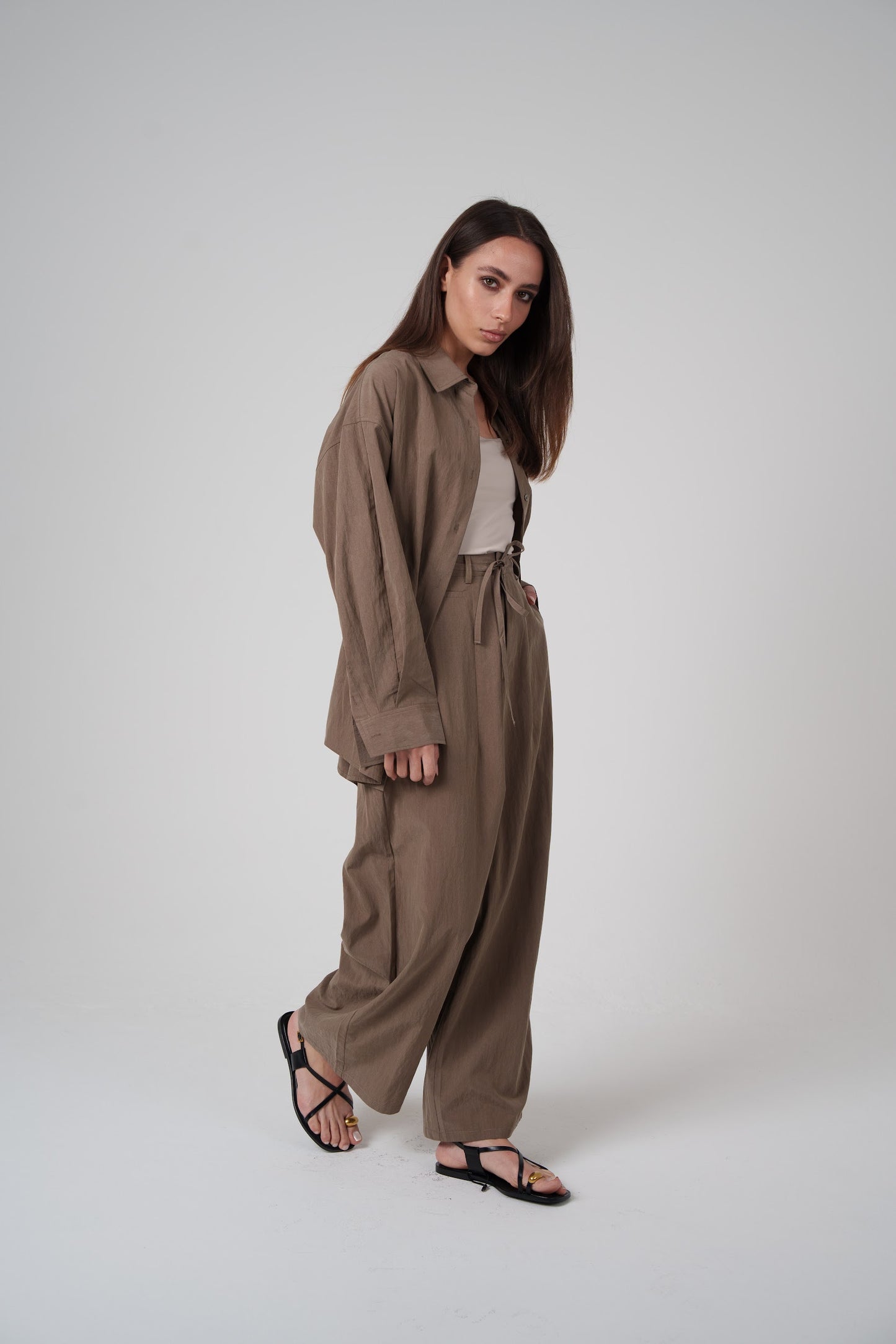 Minimal Light-Weight Brown Set