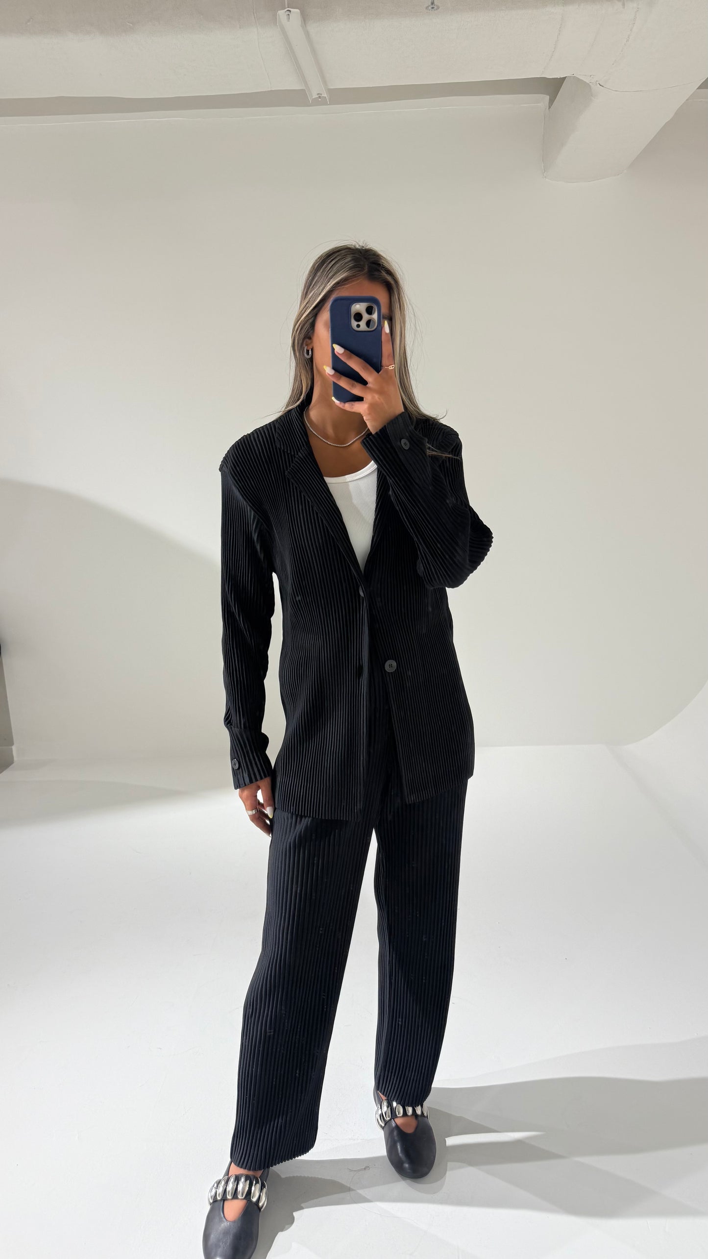 Black Pleated Pants