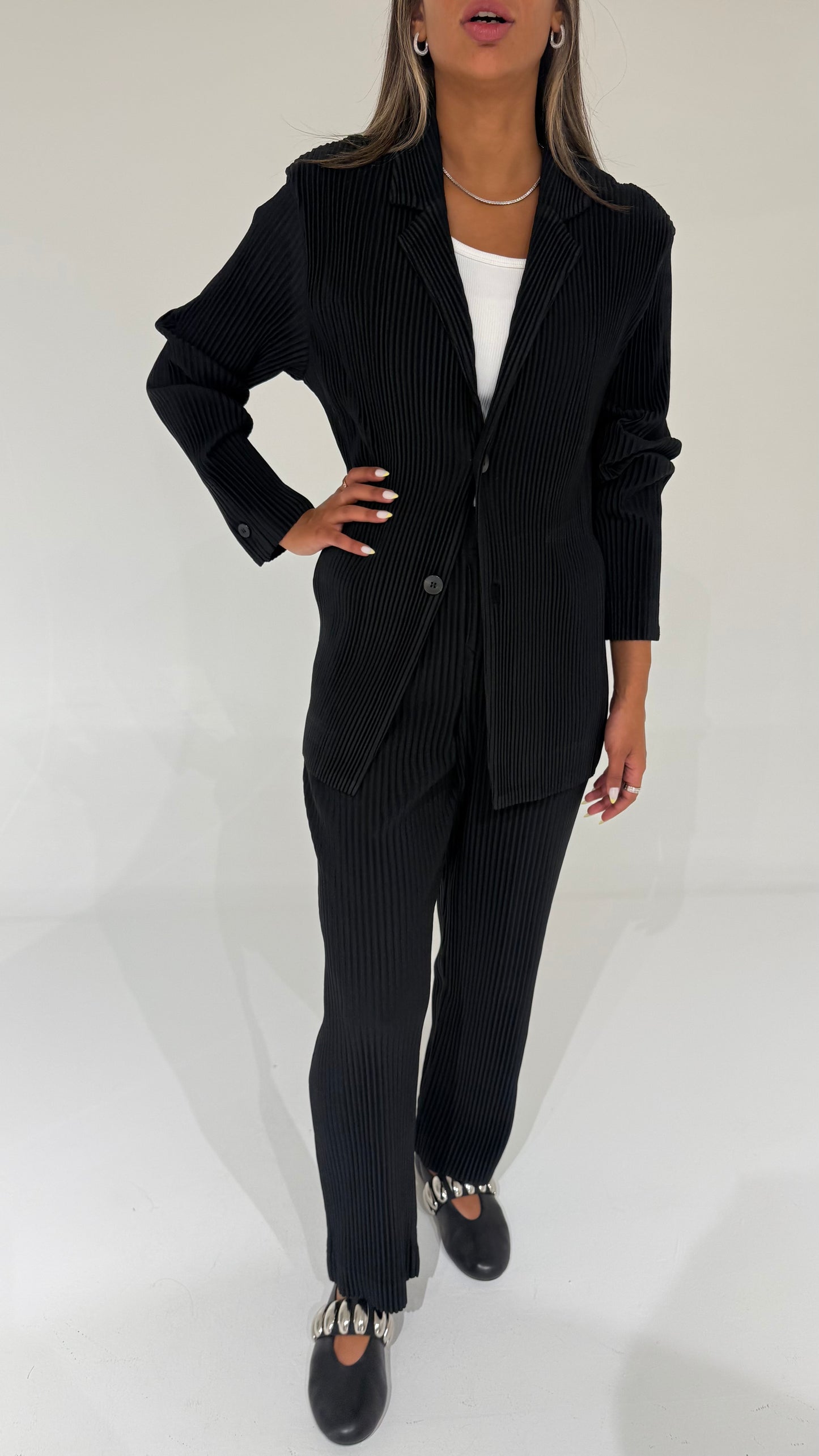 Black Pleated Pants
