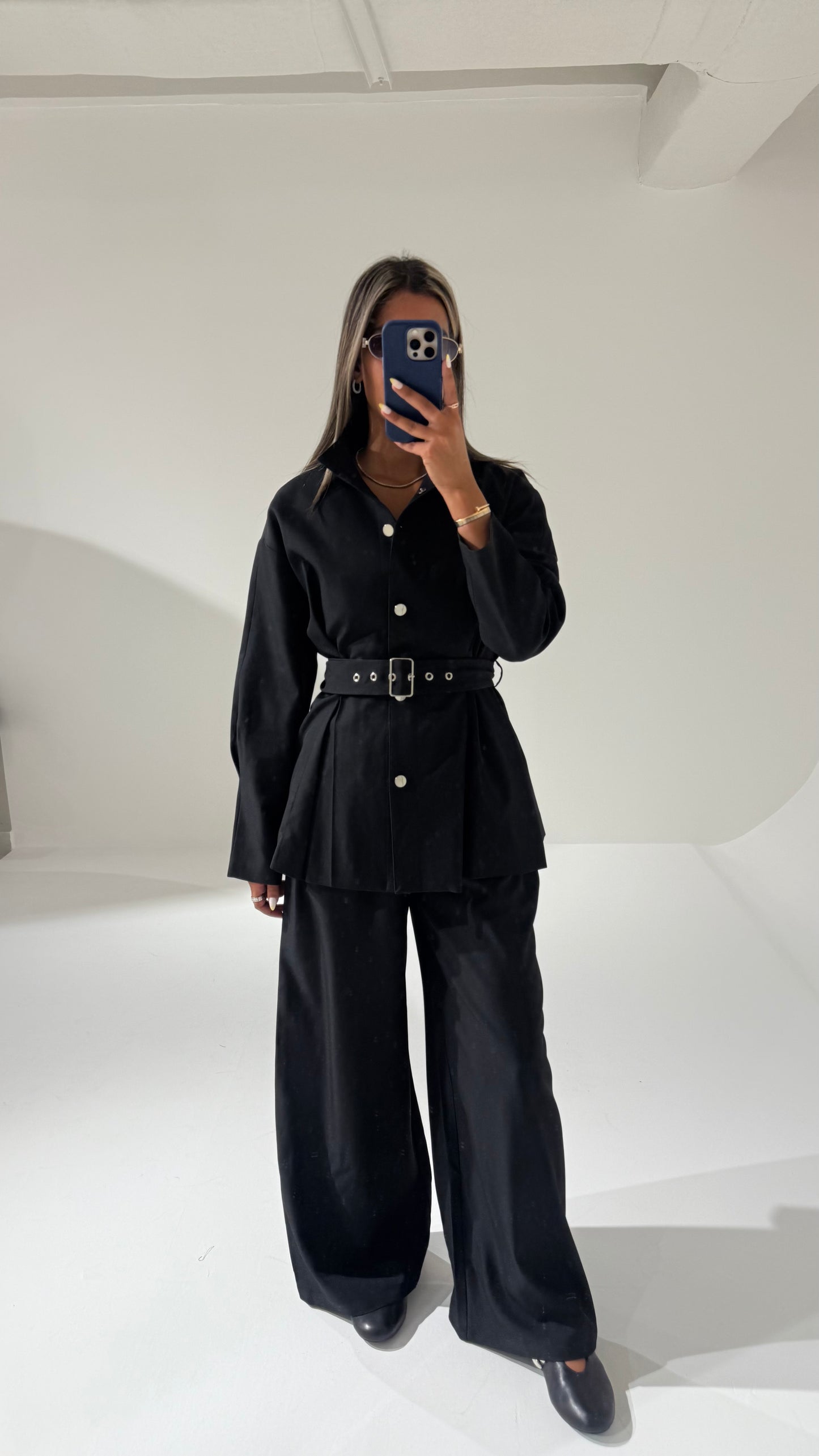 Buttoned Set with Belt
