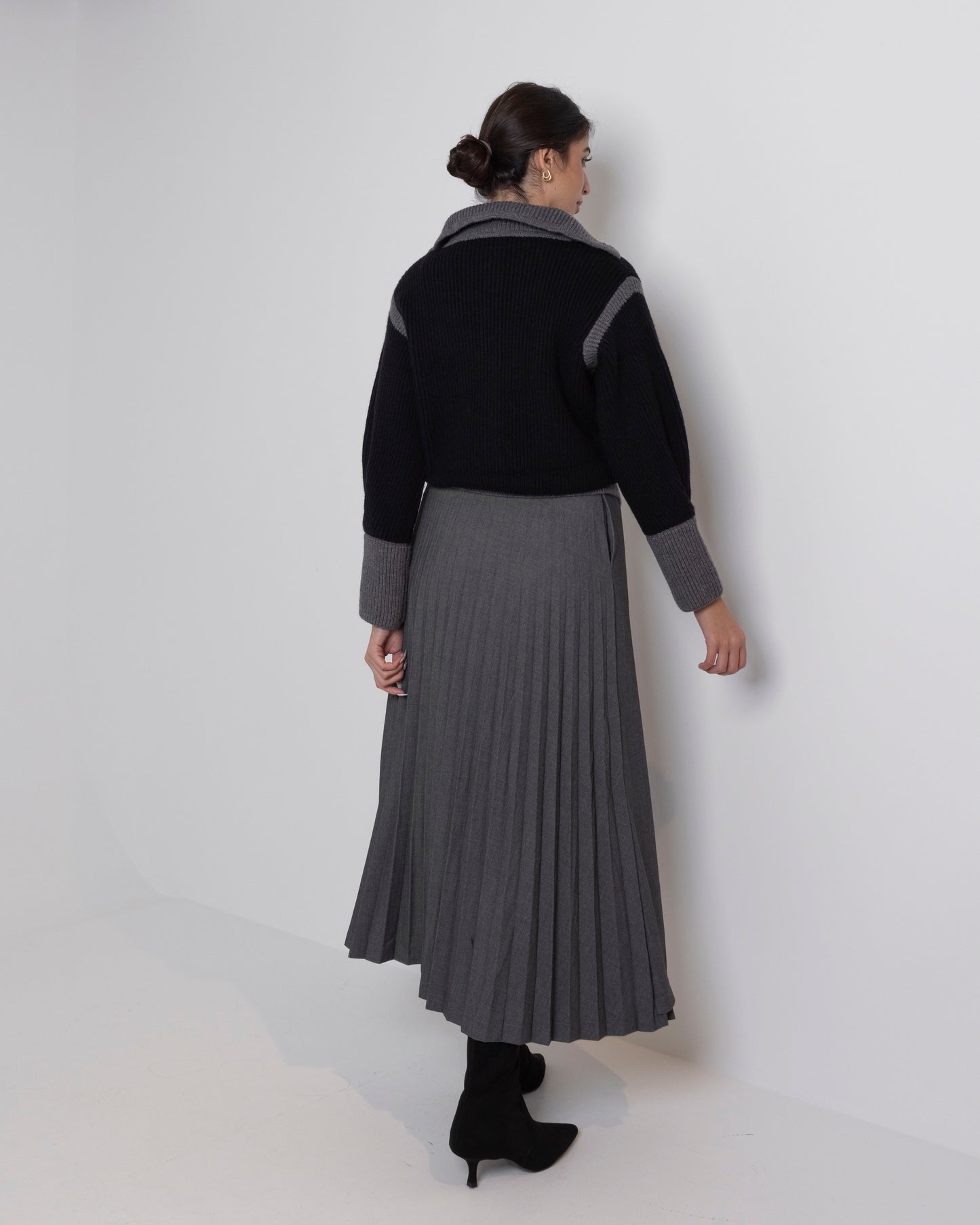 Side Pleated Skirt