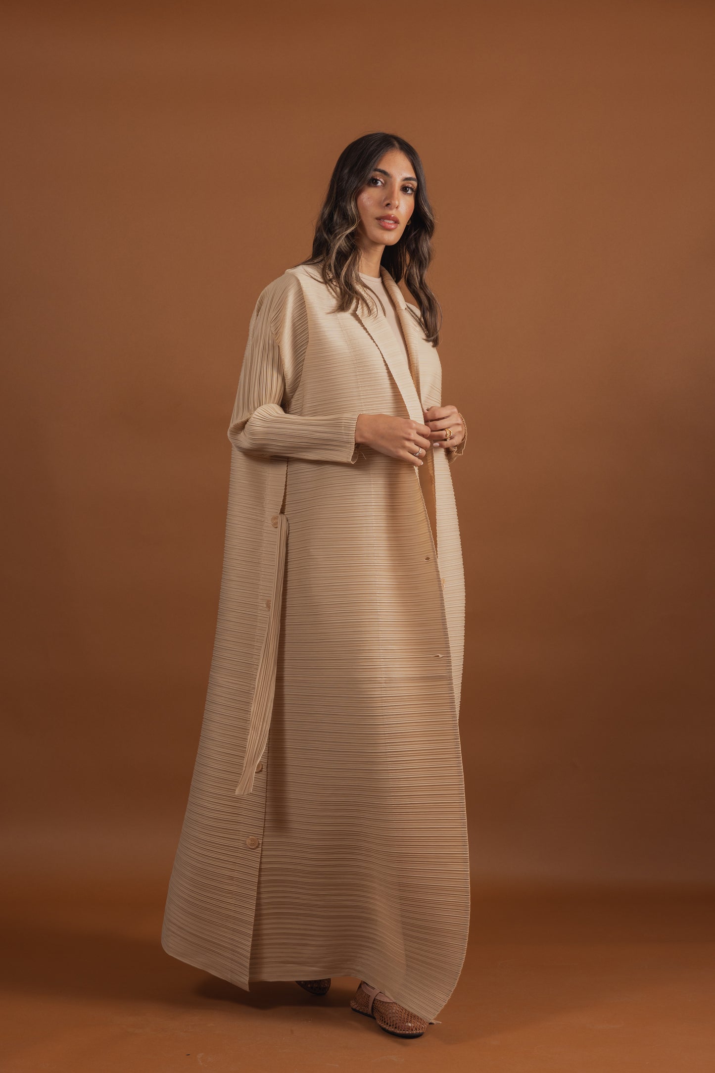 Pleats Abaya with Side Buttons