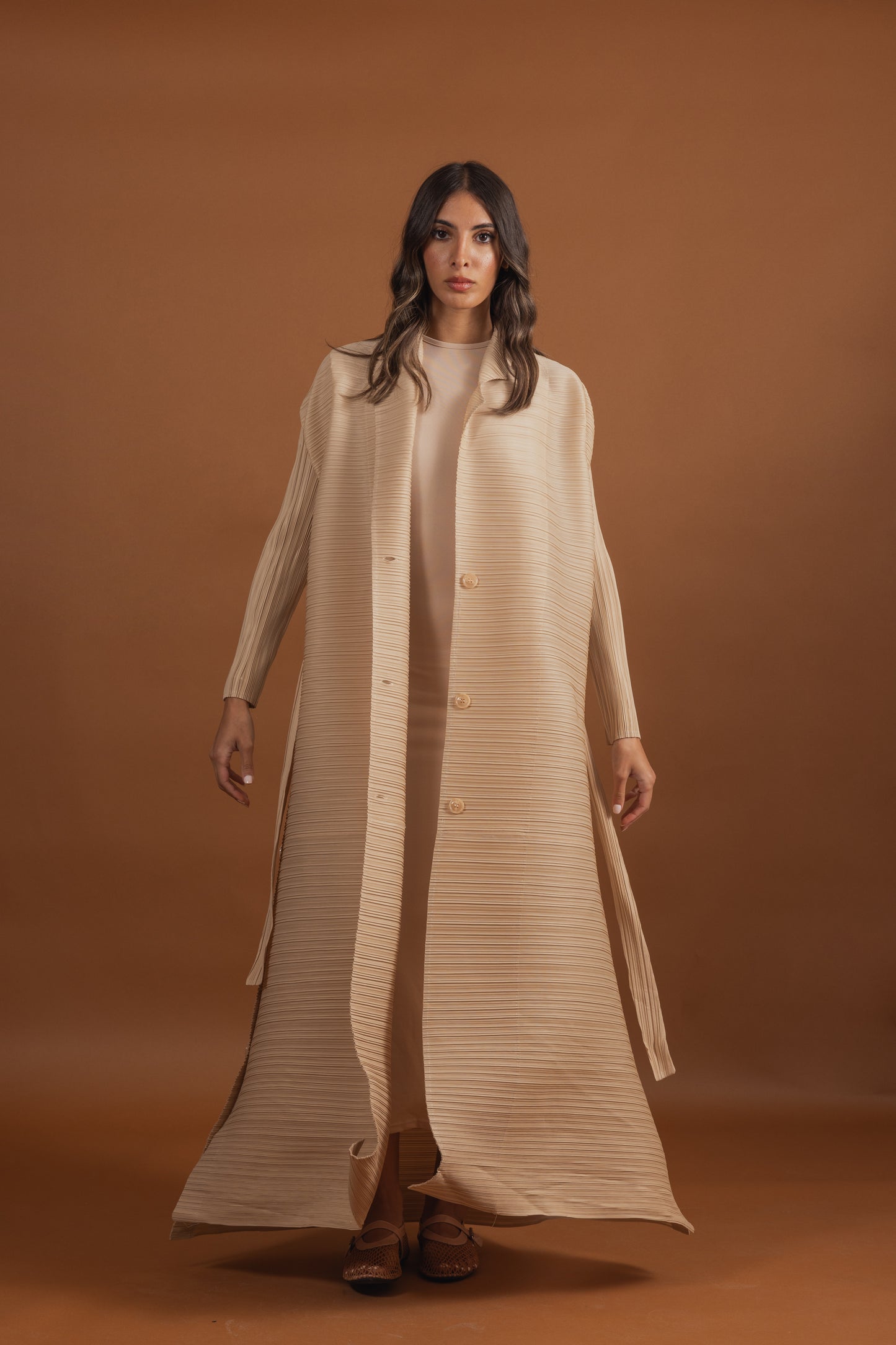 Pleats Abaya with Side Buttons