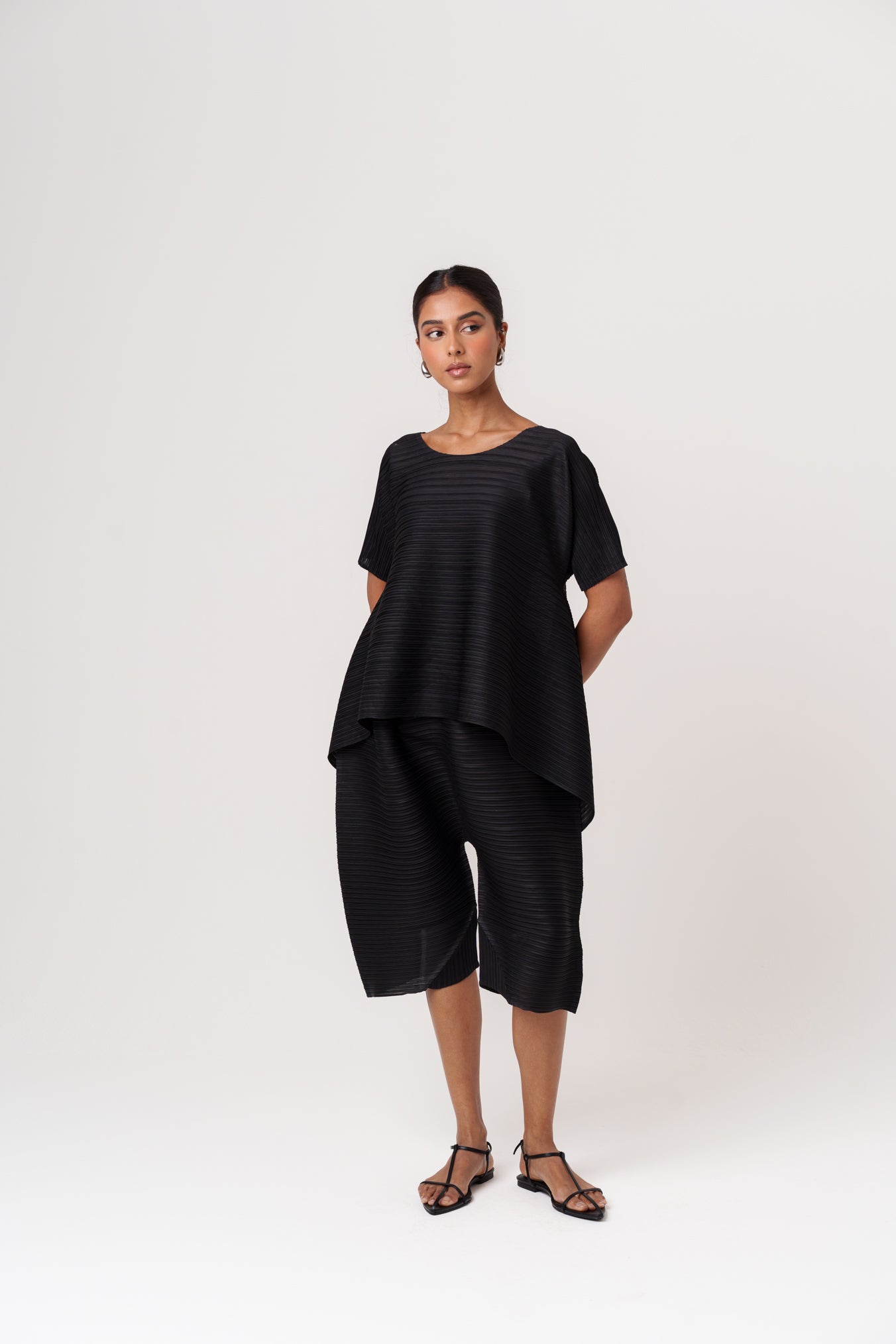 Bermuda Pleated Set