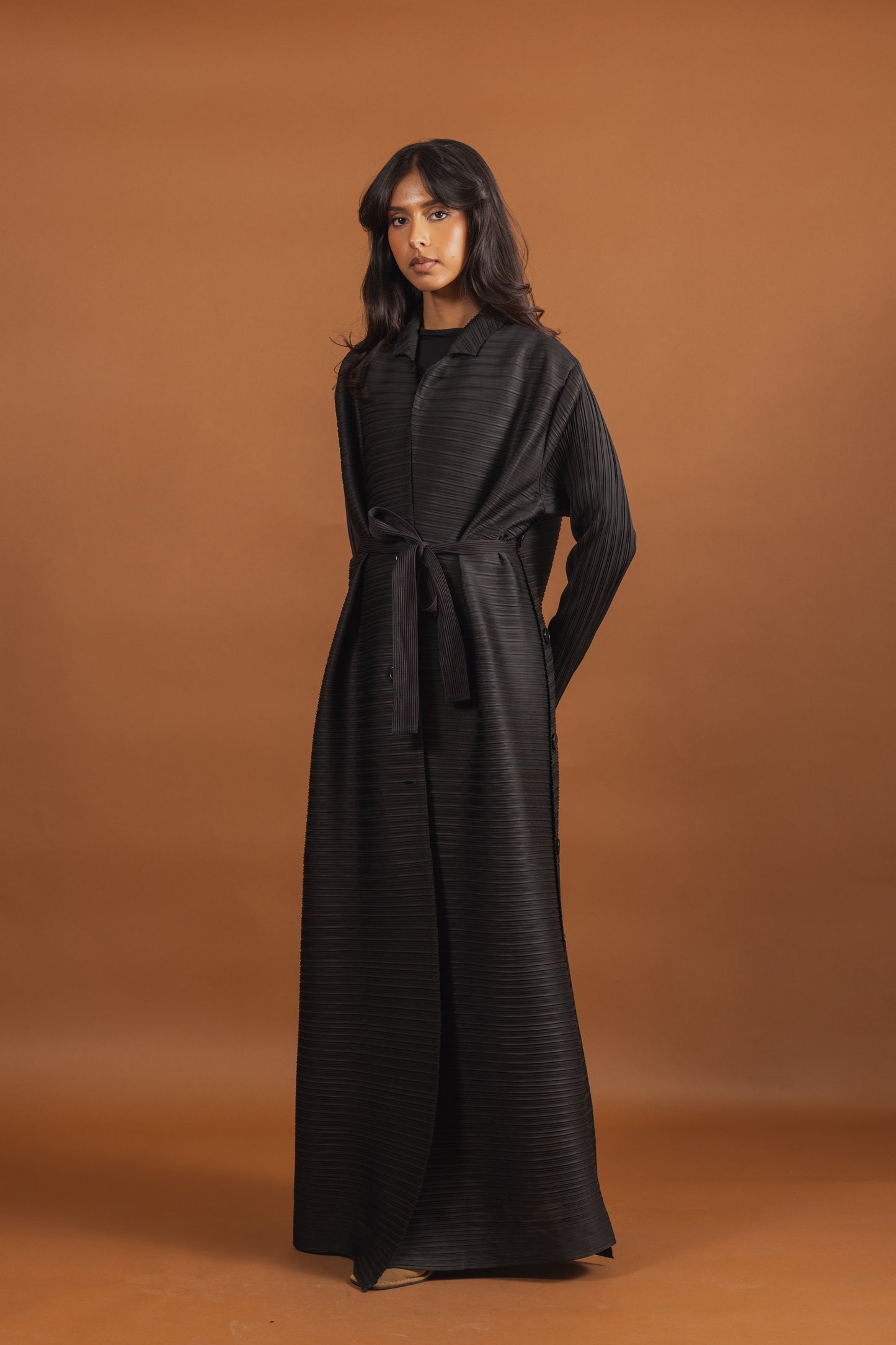 Pleats Abaya with Side Buttons