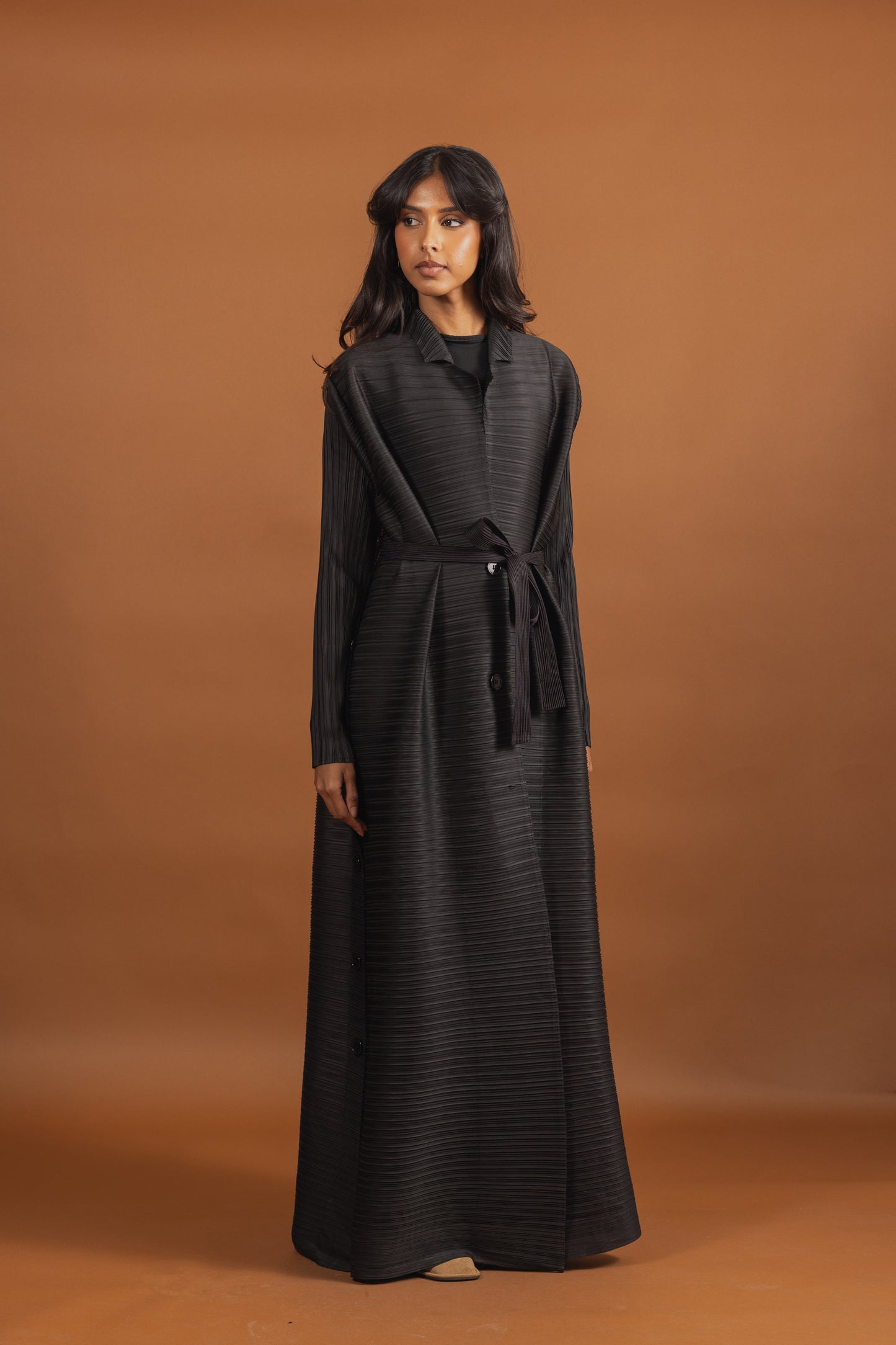 Pleats Abaya with Side Buttons
